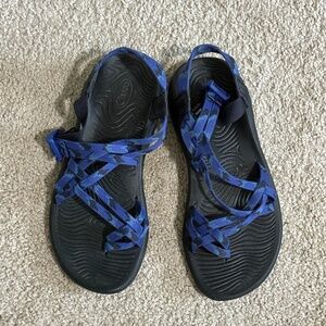 Womens Chacos Dual Adjustable Straps - Size 8